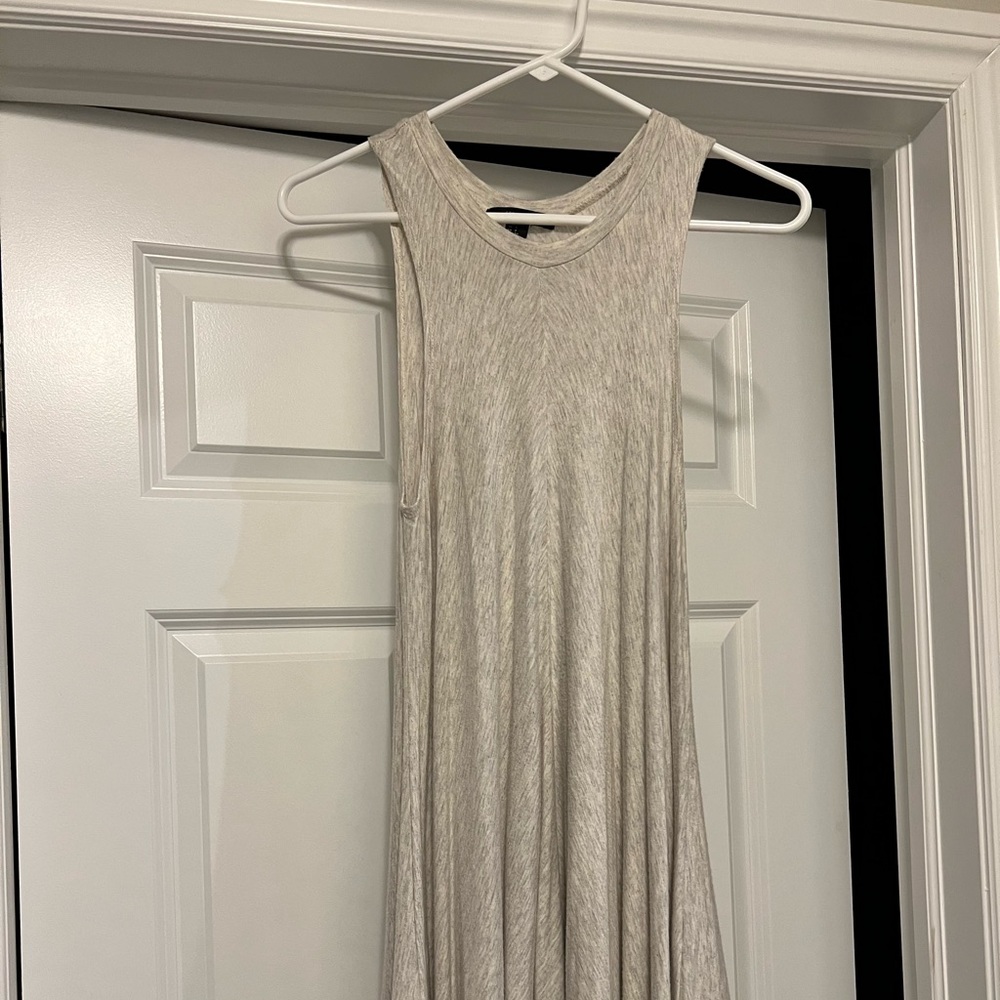 Sleeveless Shirt (flowy)